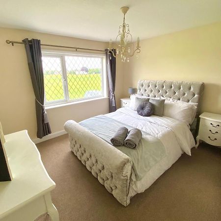 Cosy Cottage Great Bentley Near Station And Shops 외부 사진