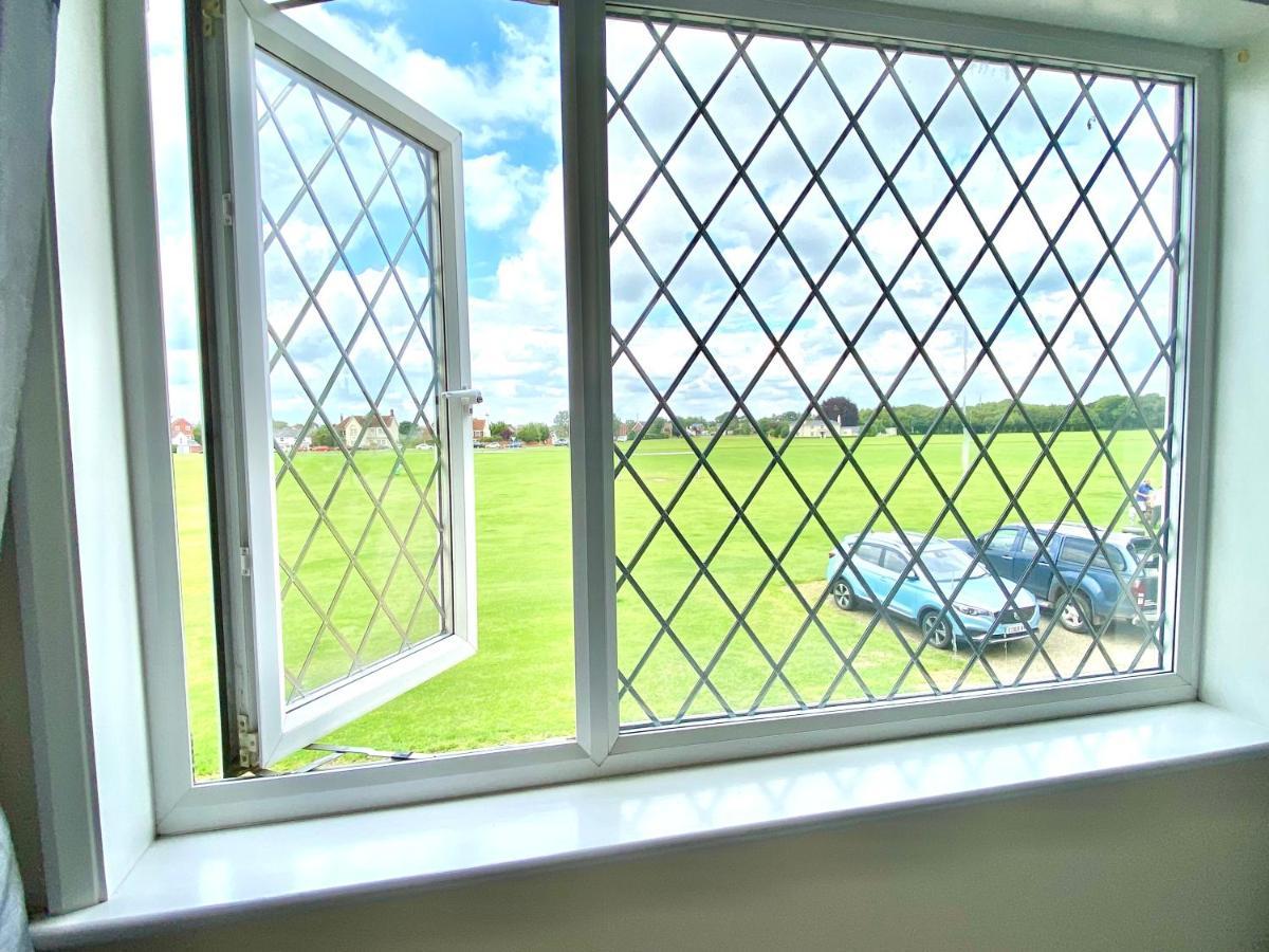 Cosy Cottage Great Bentley Near Station And Shops 외부 사진